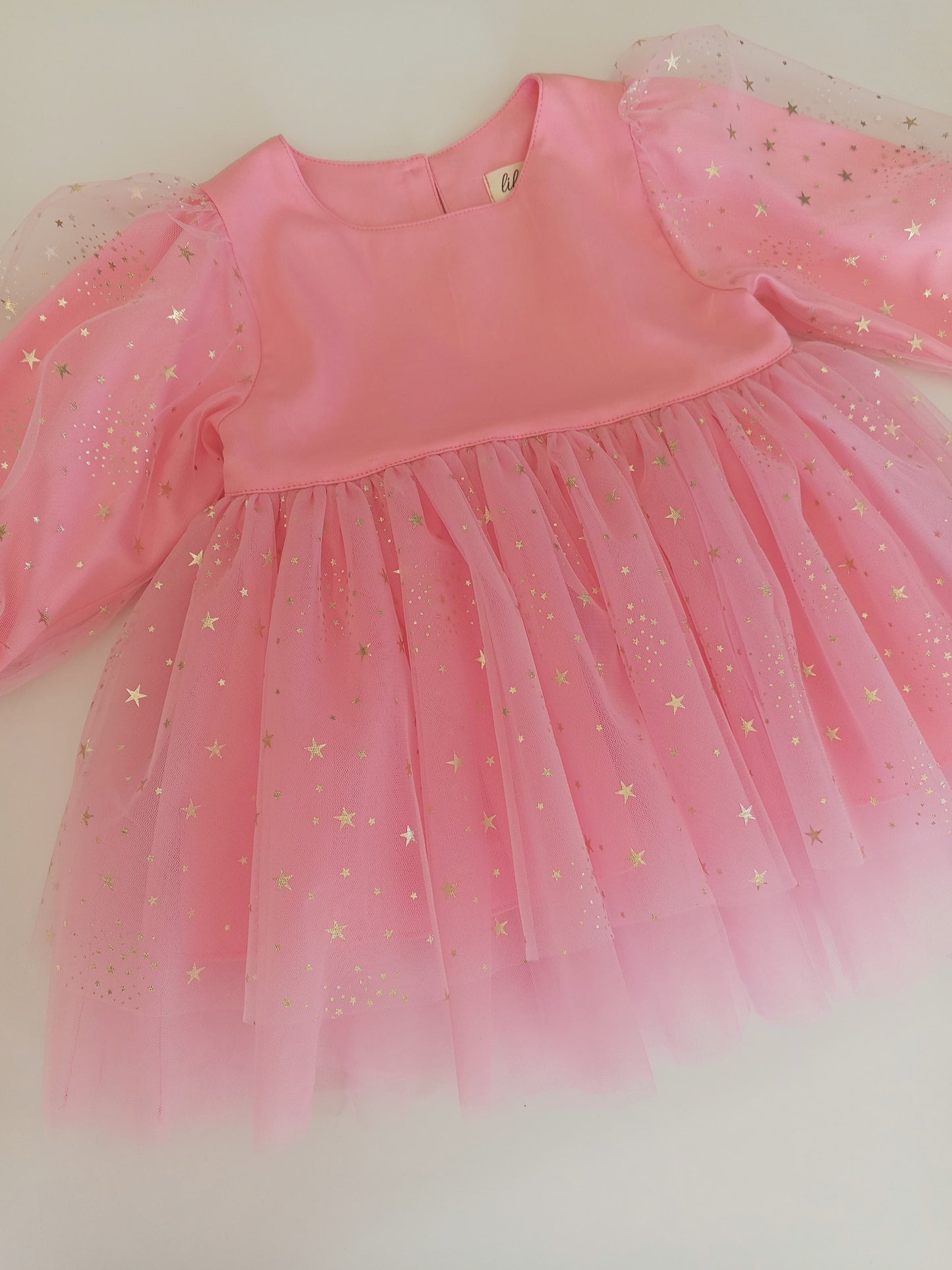 Emily Elbise - Pembe